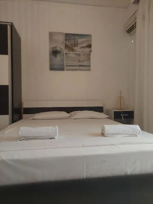 Seaview Studio Apartment Peraia
